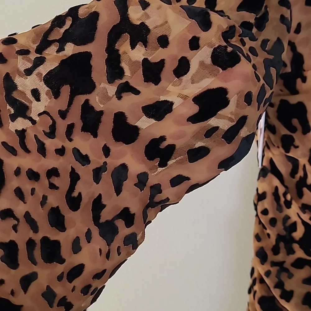 ASTR The Label Nikita Burnout Leopard Print Ruched Mini Dress Med NWT Mob Wife - Picture 8 of 14